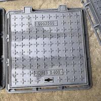 Grille de drainage carrée en fonte ductile OEM, couvercle de regard EN124 D400 C250, couleur personnalisée