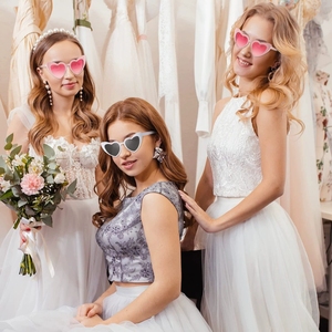 Ensemble <span class=keywords><strong>de</strong></span> décoration <span class=keywords><strong>de</strong></span> mariage en forme <span class=keywords><strong>de</strong></span> cœur pour les cadeaux <span class=keywords><strong>de</strong></span> fête <span class=keywords><strong>de</strong></span> bachelorette, cadeaux <span class=keywords><strong>de</strong></span> mariage pour femmes, lunettes <span class=keywords><strong>de</strong></span> <span class=keywords><strong>soleil</strong></span> tendance surdimensionnées - Product Image 3