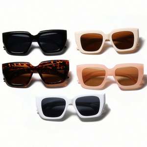 Nouvelles Lunettes de Soleil Carrées Surdimensionnées Œil de Chat Léopard Noir Vintage Tendance 2022 Protection UV400 pour Femme - Product Image 4