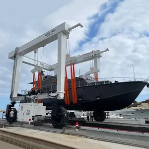 150 Ton Boat Lifting Crane Travel Lift Equipment Marine Hoist For Sale