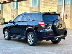 SUV Usada Bien Equipada: <span class=keywords><strong>Toyota</strong></span> <span class=keywords><strong>RAV4</strong></span> Luxury Navi <span class=keywords><strong>2009</strong></span>, Motor 2.4L, Navegación y Confort de Fábrica, <span class=keywords><strong>4x4</strong></span> Confiable - Product Image 4