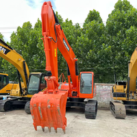 Excavatrice sur chenilles d'occasion Doosan DH225, système hydraulique complet, moteur, engrenages, prix avantageux, économique et suffisante pour les besoins.