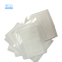 ISO14443A autocollant de puce nfc avec capteur de température 86x54mm double fréquence NFC uhf rfid étiquettes en papier pour chaîne du froid