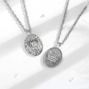 Merryshine hadiah agama unik pria, liontin jimat berlapis emas San <span class=keywords><strong>St</strong></span> <span class=keywords><strong>Michael</strong></span> the <span class=keywords><strong>Archangel</strong></span> - Product Image 4