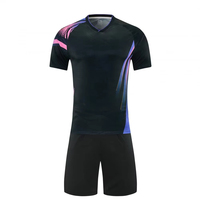 26-27 Jersey Sepak Bola Basket Kustom Musim Baru Retro Berkualitas Tinggi Bahan Polyester 100% Bernapas dengan Peregangan Empat Arah