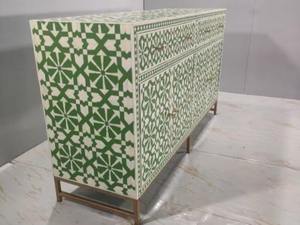 Mueble de Cajones con Incrustaciones de Hueso de Estilo Boutique Ecológico con Patrones Hechos a Mano para Espacios Interiores de Lujo a un Precio Razonable - Product Image 2