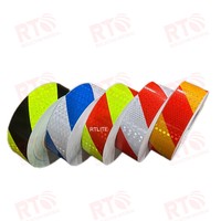 Autocollant réfléchissant accessoires de camion PVC imprimable toutes sortes de couleurs acceptent bande de sécurité réfléchissante à rayures pour remorques