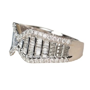 Anillo Elegante con Zirconia en Forma de T, Diseño Geométrico Minimalista, Joyería de Moda para Mujer, Uso Diario, Regalo Chic - Product Image 5