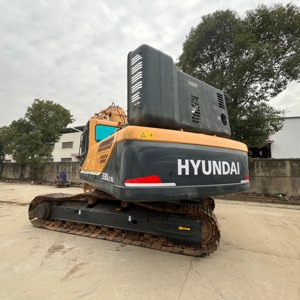 Excavatrice d'occasion Hyundai 330LC-9S de 33 tonnes, modèle 2023, avec composants essentiels (moteur, boîte de vitesses, pompe), rapport fourni - Product Image 3