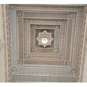 Techo de Templo Decorativo en Arenisca con Detalles Tallados a Mano y Diseño Atemporal - Product Image 1