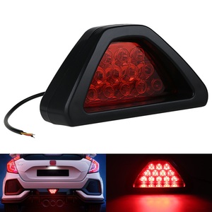 Flash <span class=keywords><strong>F1</strong></span> Triangle Style Lumière Pilote De Voiture <span class=keywords><strong>Stop</strong></span> Feux De Sécurité Sportif Arrière Troisième <span class=keywords><strong>Feu</strong></span> De Freinage Auto Queue Avertissement Frein Signal Lampe - Product Image 4