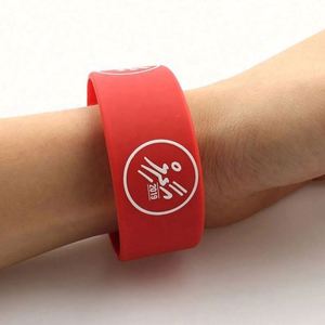 Pulseras de Silicona Personalizadas con Logo de Marca, Brazaletes de Goma de Fábrica, Pulseras con Dijes 2019, Brazaletes Personalizados, Pulseras, Brazaletes Rígidos - Product Image 6