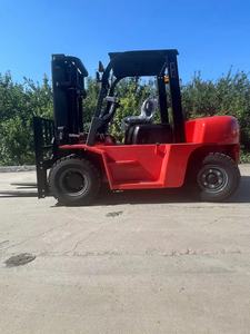 Empilhadeira Diesel/Gás de 3 Toneladas com Pneus Sólidos para Uso Interno, Fabricante Chinês OEM/ODM, com Ferramentas Personalizáveis e Opcionais - Product Image 5