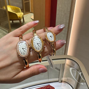 Montre à quartz de luxe pour femme, style designer vintage, bracelet, cadran à chiffres arabes, résistante à l'eau, qualité 5A, vente en gros - Product Image 5