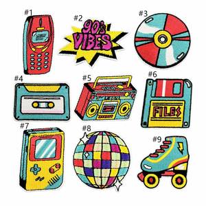 Parches Bordados Termoadhesivos con Diseño de Consola de Videojuegos Retro de los 90, Música, DVD, Cinta y Radio - Product Image 2