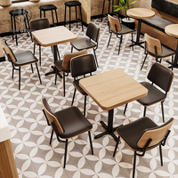 Ensemble de mobilier de restaurant commercial Ron Group : canapé, banquette, table et chaises en bois et cuir pour café, fast-food et espace de restauration rapide