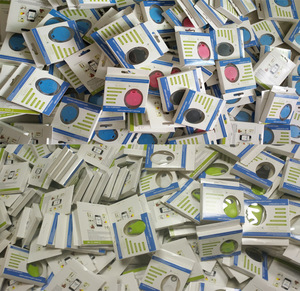 Thông Minh <span class=keywords><strong>Bluetooth</strong></span> Tìm Thấy Chìa Khóa Xe Hơi của Tôi Công Cụ Tìm 4G Với GPS Pet Cat Dog Keychain Cho Điện Thoại Chống Mất Mini Thiết Bị Không Khí Tracker Định Vị Tag - Product Image 4