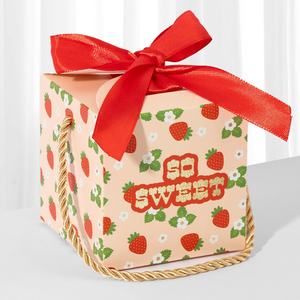 Caja de papel de embalaje de regalo con diseño de fresa portátil <span class=keywords><strong>Becan</strong></span> para bolso caja de regalo de cumpleaños de recuerdo de San Valentín - Product Image 4