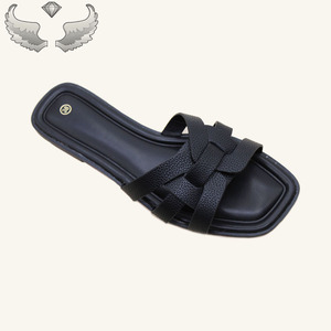 Sandales plates pour femmes de haute qualité, nouveau style d'été, confortables, à semelle souple, respirantes et décontractées, légères - Product Image 2