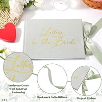 Livre personnalisé en lin sauge avec lettres pour la mariée, carnet de souvenirs de mariage personnalisable avec feuille d'or et ruban pour la fête prénuptiale