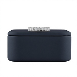 แหวนเพชรทรงบาแกตต์ 14K ทองคำขาว เพชรเพาะเลี้ยงในห้องปฏิบัติการ แบบ Eternity Band - Product Image 1