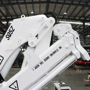 Grue marine compacte en stock de 3 tonnes et 5 tonnes pour déchargement de bateaux de pêche en quai, grue de pont à flèche articulée 9,8 m 5000 kg - Product Image 4