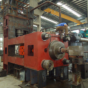 Machine de forgeage <span class=keywords><strong>horizontale</strong></span> hydraulique à économie d'énergie <span class=keywords><strong>Presse</strong></span> automatique pour pièces forgées localement renversées avec récipient à pression centrale - Product Image 6
