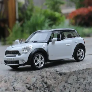 RMZ शहर 1/36 मिनी कूपर कार मॉडल मिनी मिश्र धातु Diecast वापस खींच कार मॉडल खिलौना के साथ दो दरवाजे खुले