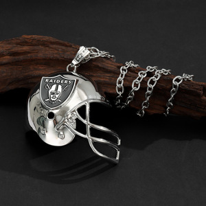 Collier pendentif casque de football Raiders en alliage de zinc, bijoux de mode streetwear pour hommes - Product Image 3