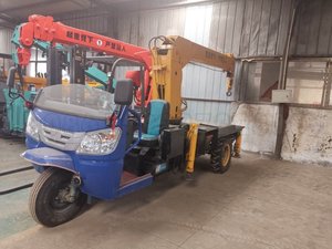 Gru mobile compatta da 3 tonnellate con motore Yuchai, prezzo di fabbrica, elevato momento di carico, <span class=keywords><strong>per</strong></span> materiali da costruzione rurale - Product Image 2