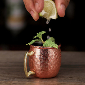 Trend Prodoucs 2026 Mini Moscow Mule Mug Taza pequeña ecológica de acero inoxidable Diseño moderno Taza de cóctel - Product Image 6