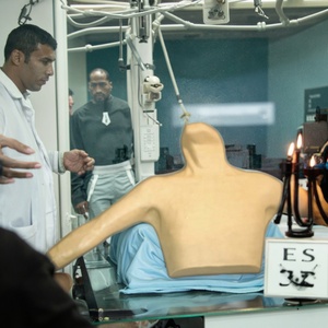 Maniquí de Entrenamiento para Punción Periférica y Punción Venosa <span class=keywords><strong>Central</strong></span>, Simulador de Entrenamiento Médico para Venopunción - Product Image 3
