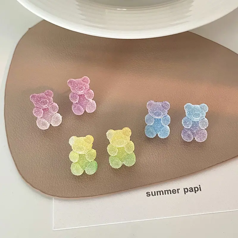 Orecchini a forma di orso lucenza colorati per bambini orecchini personalizzati trasparenti orecchini a bottone in resina con caramelle animali per bambini