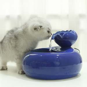 Fontaine à eau automatique en céramique pour animaux de compagnie, distributeur d'eau silencieux pour chats, bol à eau circulante pour chats - Product Image 1