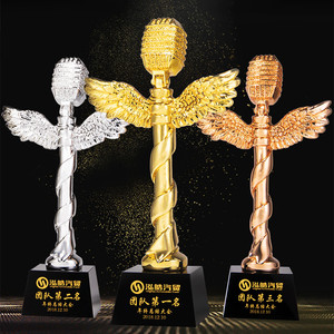 Trofeo a Forma <span class=keywords><strong>di</strong></span> <span class=keywords><strong>Ali</strong></span> d'<span class=keywords><strong>Angelo</strong></span> per Premio al Presentatore, Microfono con <span class=keywords><strong>Ali</strong></span> Placcato in Oro a Specchio - Product Image 1