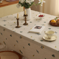 Nappe élégante en lin brodé avec pompons, couverture de table personnalisée de qualité supérieure pour la salle à manger, la maison, l'hôtel, les mariages et les événements festifs