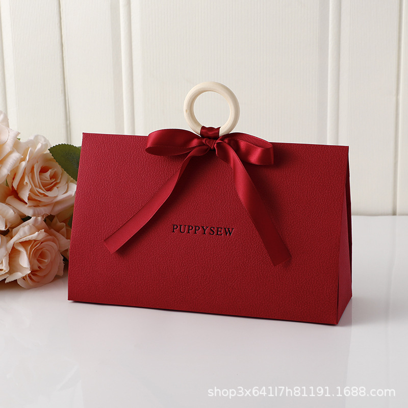 #42Red ลายหนังหรูหรา (พร้อมห่วงไม้)
