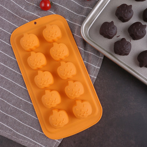 Kit de moules en silicone sur le thème de l'Halloween Early Riser pour la cuisson, la fabrication de bonbons et de glaçons-Motifs de sorcière, de crâne et de citrouille - Product Image 2