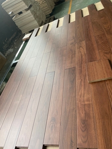 Piso de Madera Maciza de Teca China, Color Nogal, Resistente al Desgaste, para Decoración de Interiores Inmobiliarios - Product Image 5
