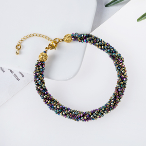 Bracelet en cristal de verre torsadé à 4 rangs en lavande, fabriqué à la main - Product Image 2