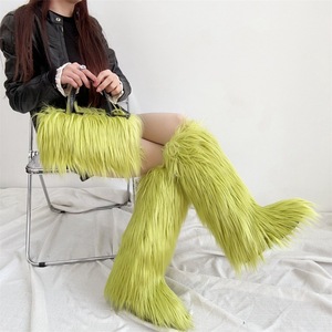 Stivali di pelliccia con borsa da ragazza occupata RS4807 bianco viola finto agnello mongoliano da donna stivali <span class=keywords><strong>invernali</strong></span> al ginocchio e borse - Product Image 6