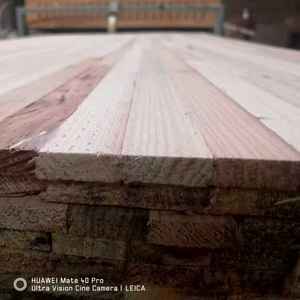 Tablero <span class=keywords><strong>de</strong></span> montaje <span class=keywords><strong>de</strong></span> máquina <span class=keywords><strong>de</strong></span> madera maciza <span class=keywords><strong>de</strong></span> pino superventas <span class=keywords><strong>de</strong></span> buena calidad para puertas interiores madera barata - Product Image 3