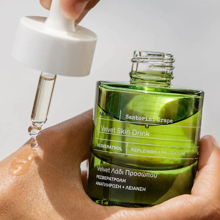 Cuidado De La Piel Beauty Hautpflege Feuchtigkeit spendende aufhellende Bio-Trauben Ätherisches Öl Auffüllen Glätten des Gesicht Ätherisches Öl