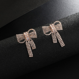 สไตล์เกาหลีมาใหม่ YFJEWE ต่างหูทองคำชุบโบว์หรูหราไรน์สโตนแฟชั่นหญิงเจ้าสาวต่างหูครบรอบ E751 - Product Image 6