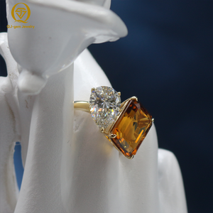 Anillo de Compromiso Personalizado con Diamante Cultivado en Laboratorio de Corte Pera VVS y Topacio Amarillo, Engaste de Garras en Oro Real de 18K, Joyería de Boda para Mujer - Product Image 4