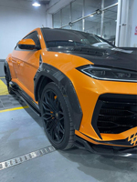 Kit carrosserie en fibre de carbone sèche style SE U pour Lamborghini Urus : lèvre avant, capot, diffuseur arrière, spoiler de toit, aileron arrière