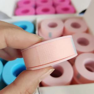 Dispensador de Cinta <span class=keywords><strong>Micropore</strong></span> <span class=keywords><strong>3M</strong></span> para Pestañas en Azul, Rosa y Blanco para <span class=keywords><strong>Piel</strong></span> Sensible, Herramienta de Extensiones de Pestañas de Gel de Silicona - Product Image 4