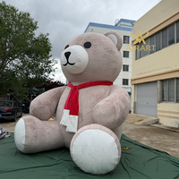 Ballon gonflable en forme d'ours de Noël en fourrure grise, mascotte douce, facile à installer, ours gonflable pour la décoration de fête de Noël
