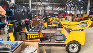 Wholesale Bajaj Tuk Tuk Tricycle Motorcycle Three-wheeled Motorcycle Passenger Tuk Tuk <strong>for</strong> <strong>Sale</strong> - Product Image 6