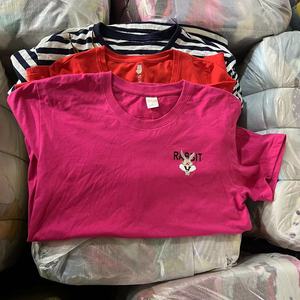 C08 Camiseta de verano usada para mujer, camiseta de <span class=keywords><strong>segunda</strong></span> <span class=keywords><strong>mano</strong></span> para mujer, ropa de marca usada a granel, venta al por mayor barata - Product Image 2